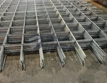 Сетка сварная тяжелая в картах 300х300х8 Сетка сварная тяжелая в картах 300х300х8